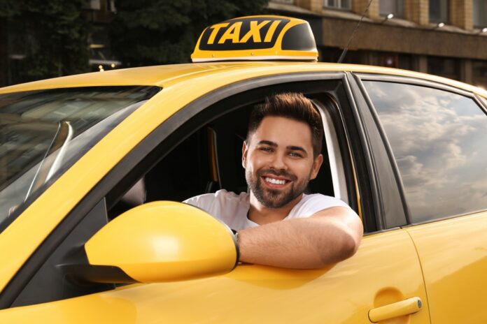 Kedy sa oplatí využiť taxi služby viac ako mestskú dopravu?